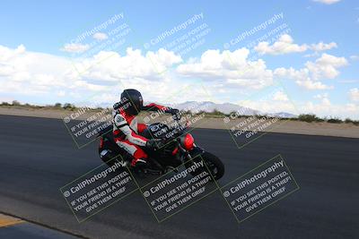 media/Oct-03-2022-Moto Forza (Mon) [[5f077a3730]]/Beginner Group/Session 5 (Turn 10 Inside)/